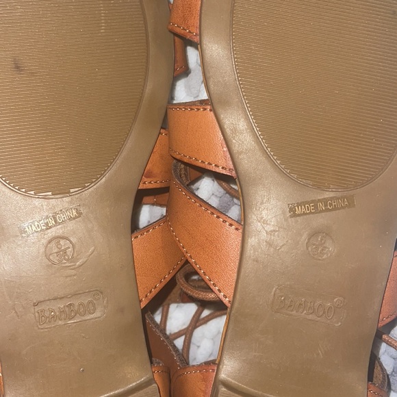 BAMBOO 3/20$ lace up gladiator Sandals size 6 NWOT 🍭 - Picture 5 of 5